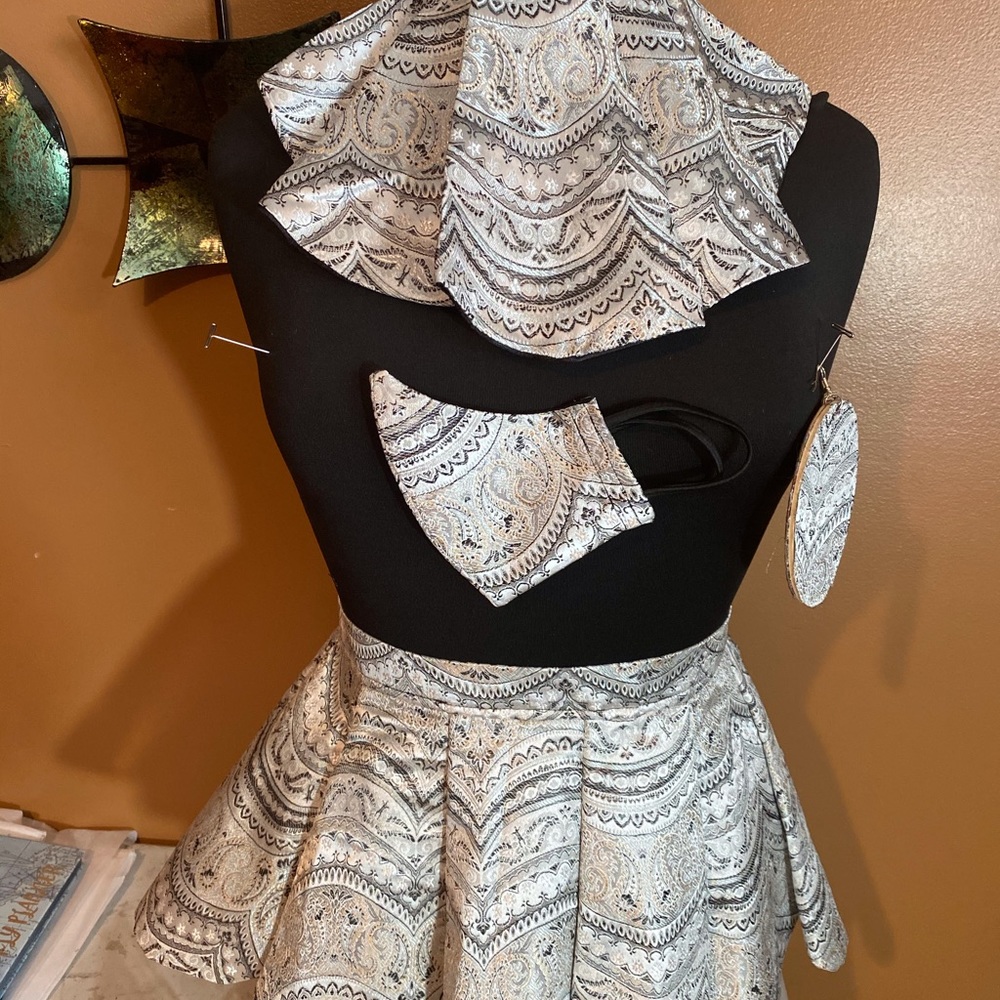 Accessories - Picture 3 of 16